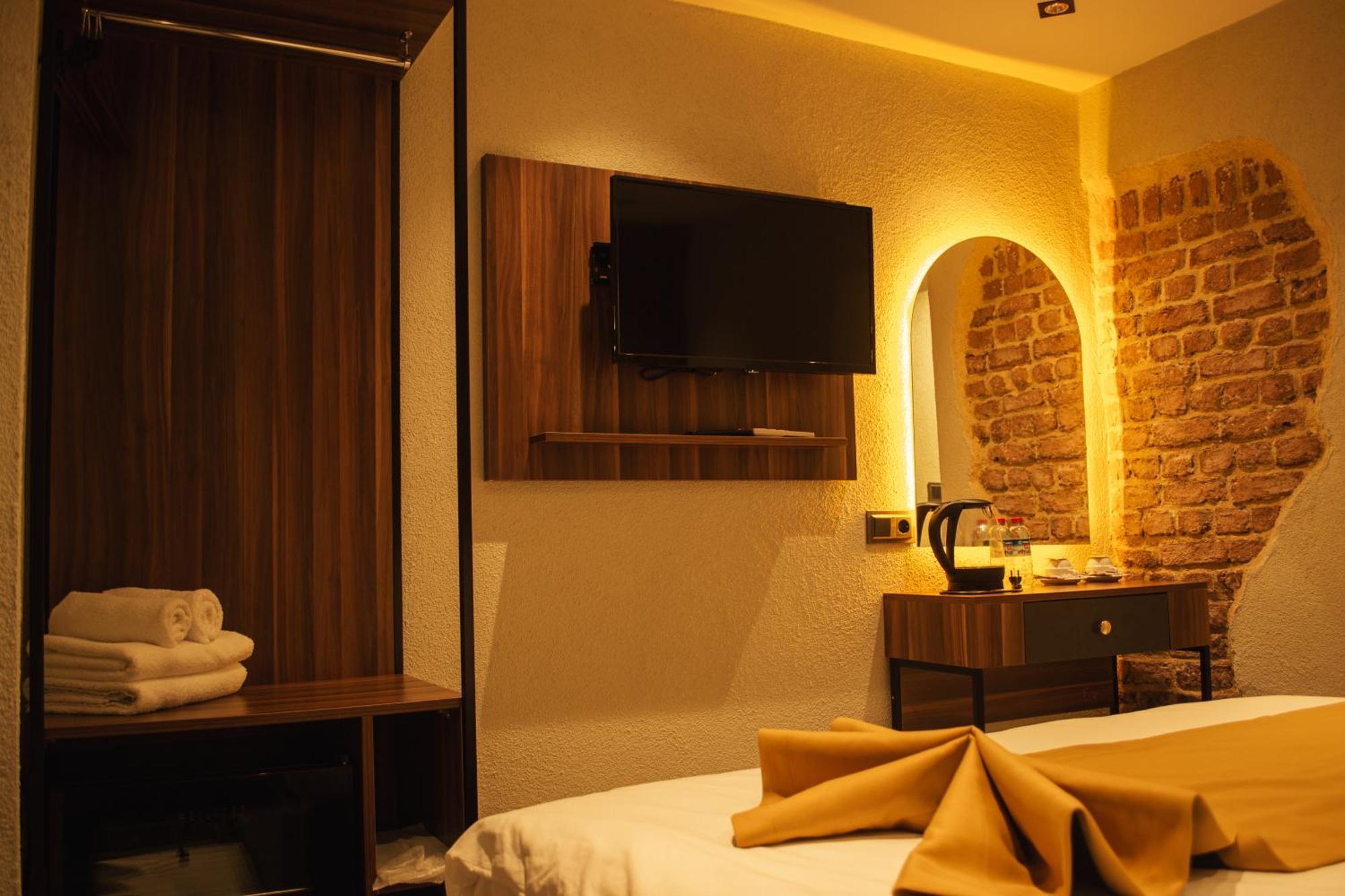 Galata Calm Tale Hotel Истанбул Екстериор снимка