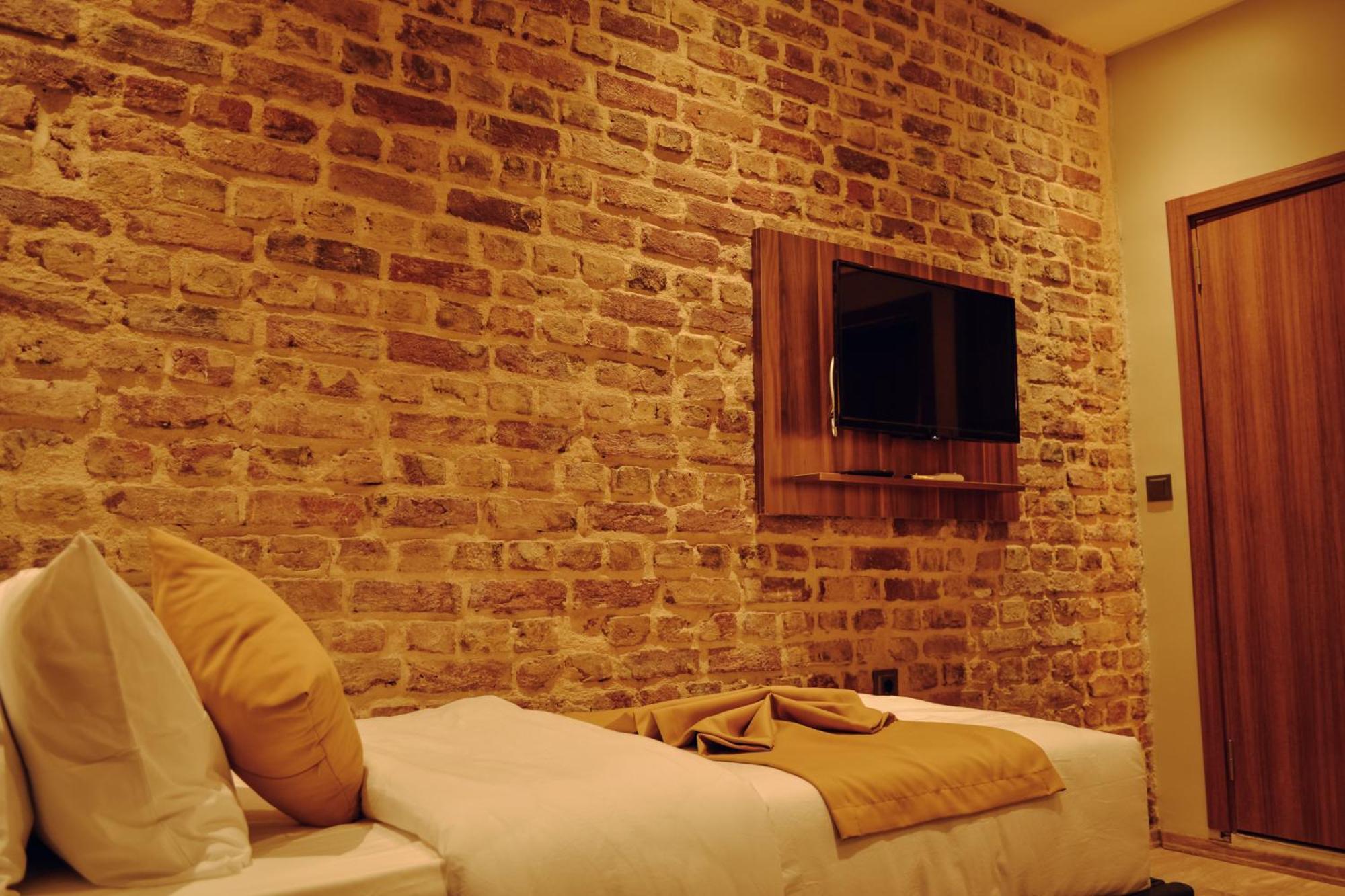 Galata Calm Tale Hotel Истанбул Екстериор снимка
